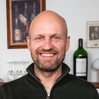 Jacob fra Holte Vinlager Holte anbefaler vinen