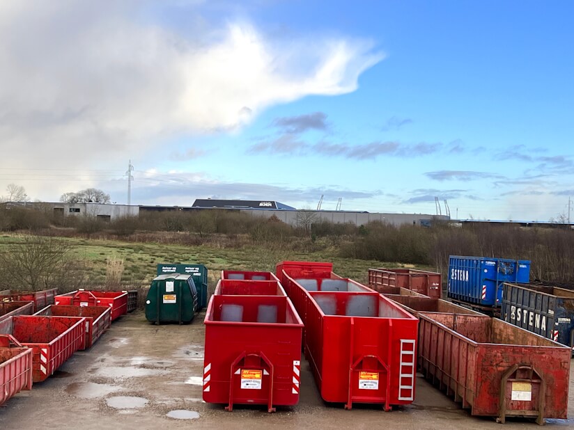 Containerplads til bygge- og haveaffald i Midtjylland hos Sandshoppen.dk
