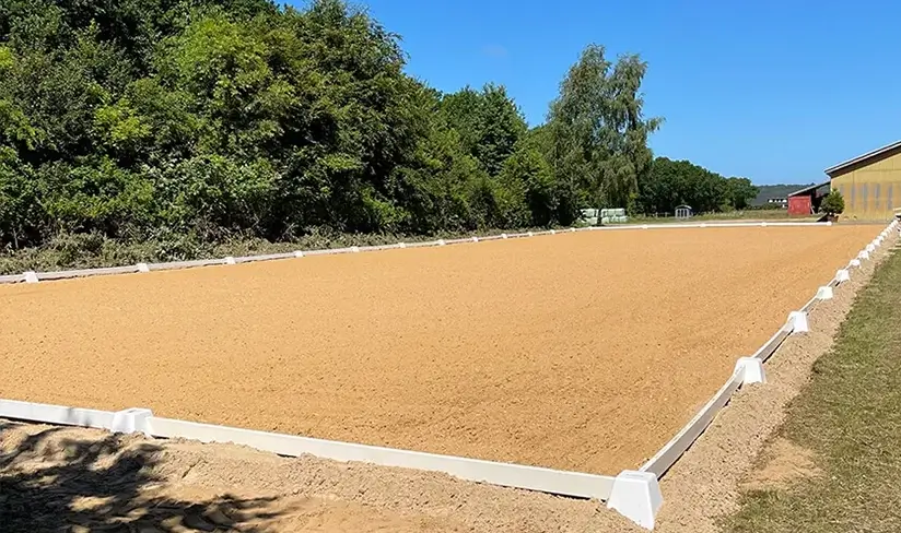 Ridbana med ridbanesand från Sandshoppen